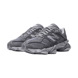New Balance 9060 Magnet